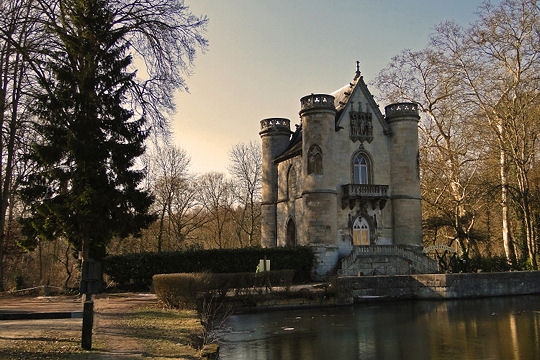 chateau-de-reine-Blanche.jpg