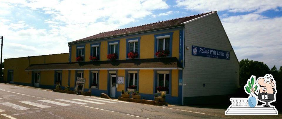 R782 relais ptit louis exterior